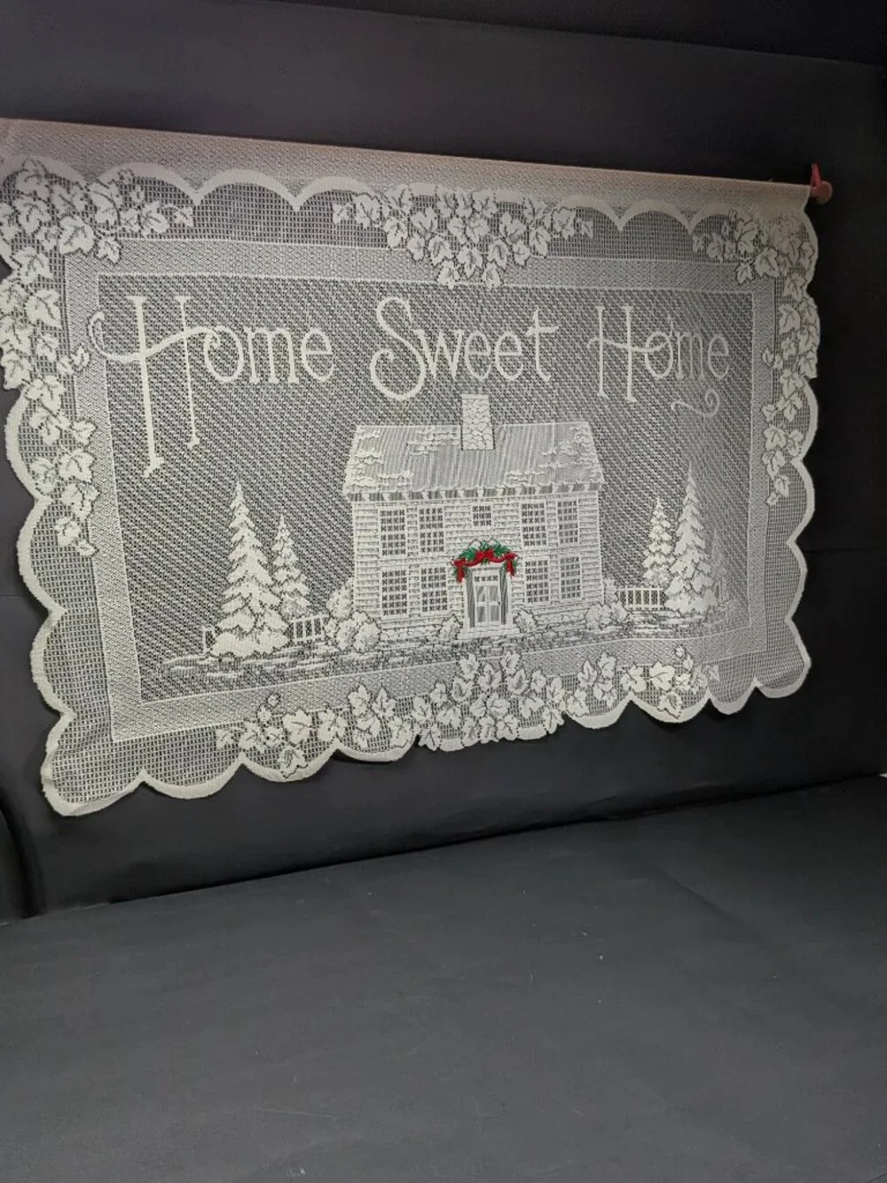 NWT Heritage Lace Home Sweet Home Wall Hanging Curtain Cream Wreath 29x19